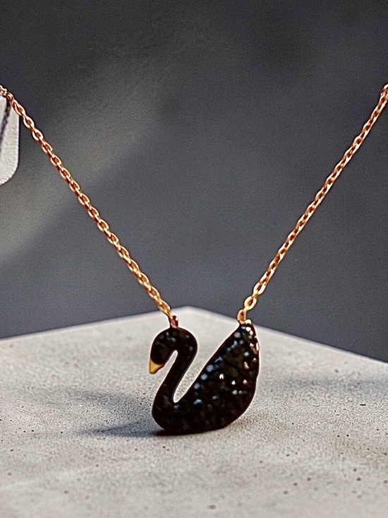 Fashion Necklace Jewelry - Black Swan Pendant Necklace